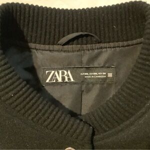 Zara Men's Classic Black Zip